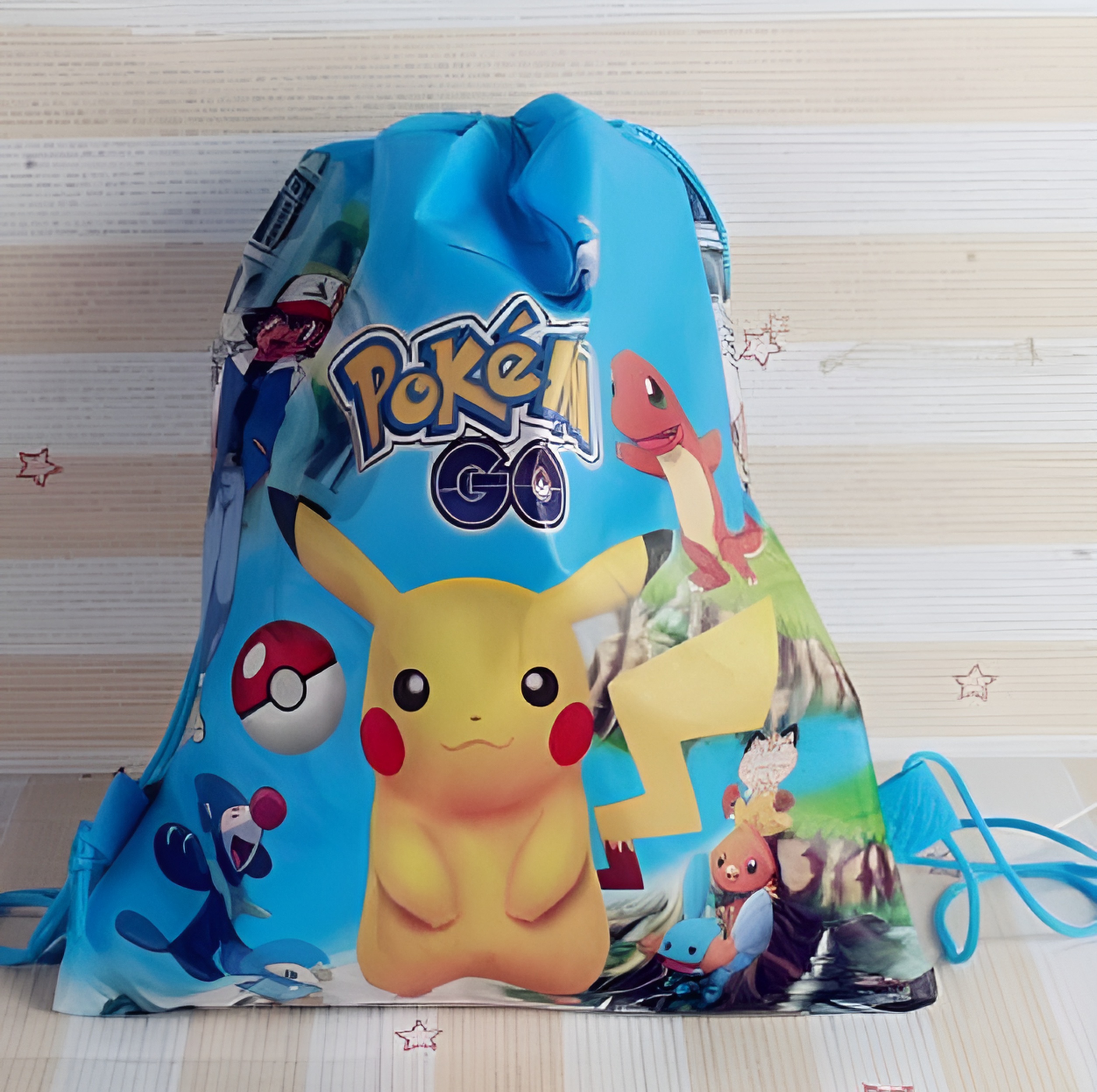 TORNAZSÁK-POKÉMON GO